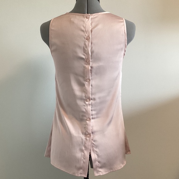 Le Château Pleated Top - Picture 2 of 3